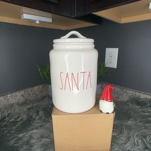 🎅🏼Rae Dunn Christmas Santa Large Canister